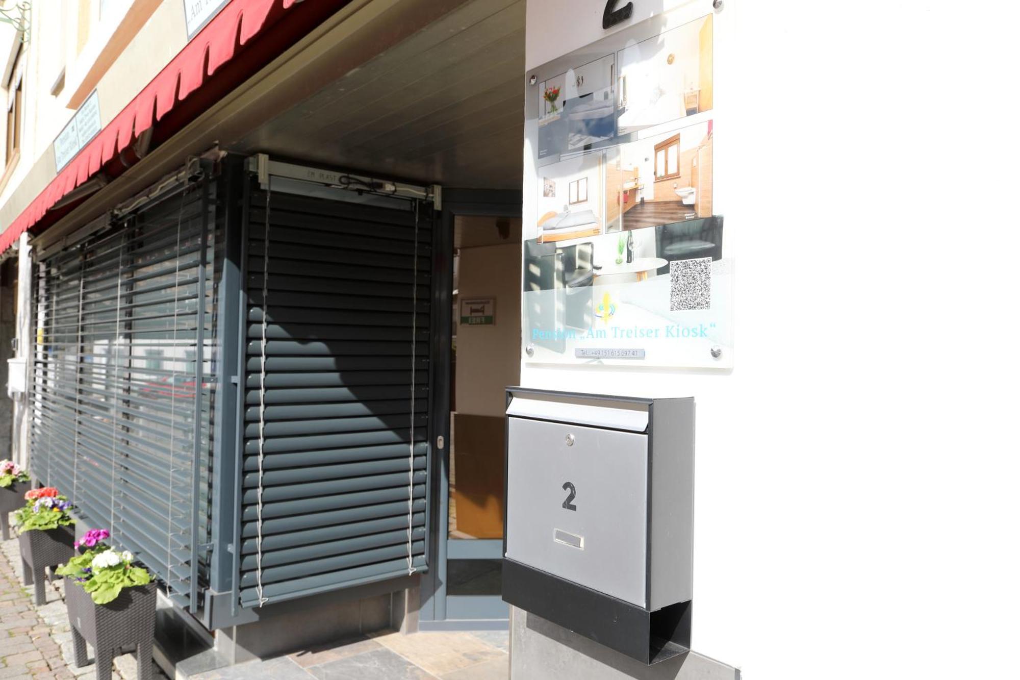 Pension Am Treiser Kiosk Buitenkant foto